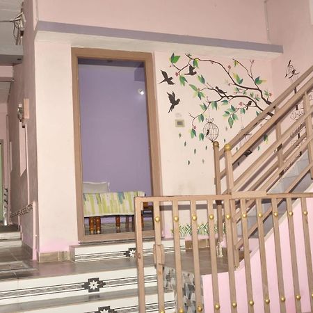 Classic Homestay Хампи Экстерьер фото