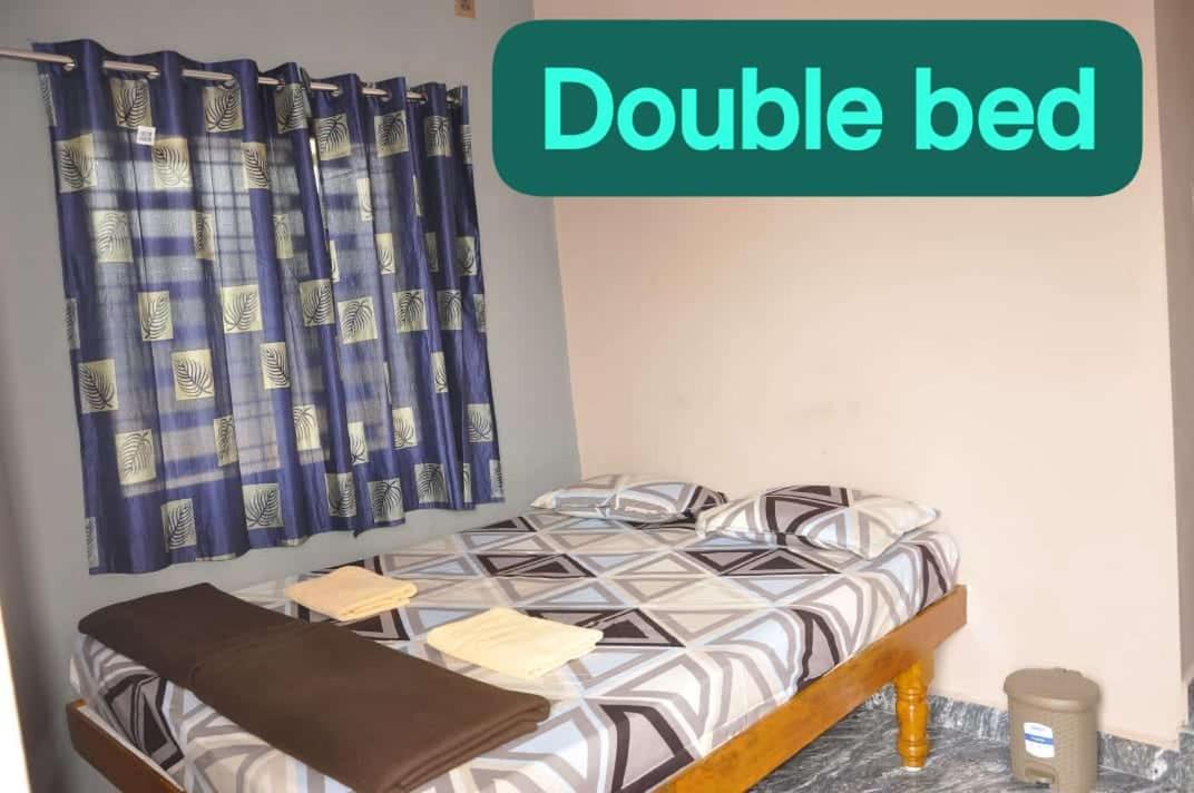 Classic Homestay Хампи Экстерьер фото