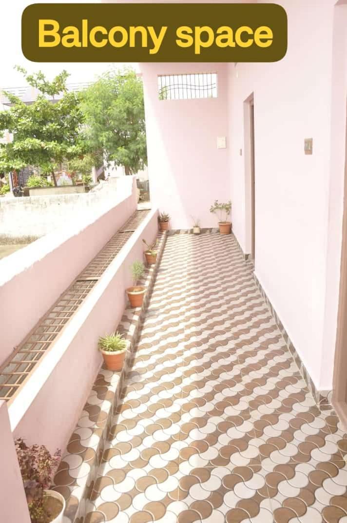 Classic Homestay Хампи Экстерьер фото