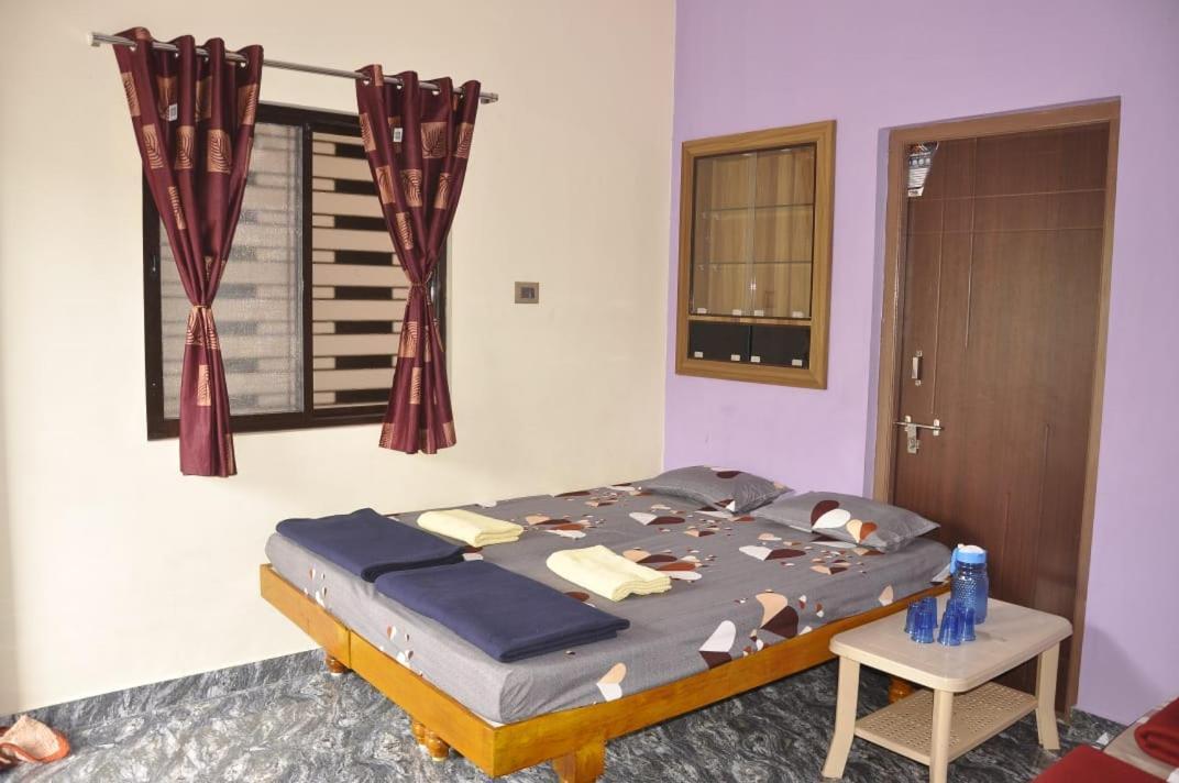 Classic Homestay Хампи Номер фото
